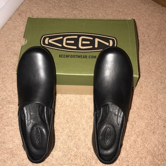 keen mora clog